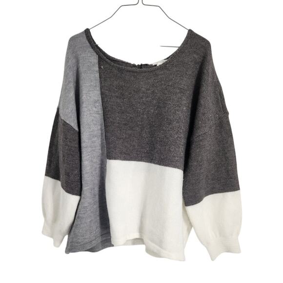 Maurices Gray & White Color Block Bishop Sleeve Sweater - XL - Picture 1 of 4